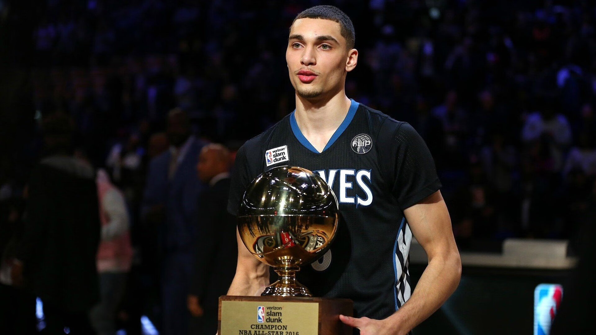 场馆升级：打造更专业的台球比赛空间，台球厅场地